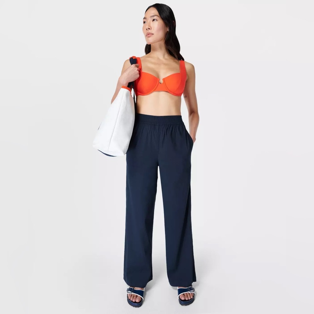Sweaty Betty
Linen Wide Leg Pants - Picture 3 of 10
